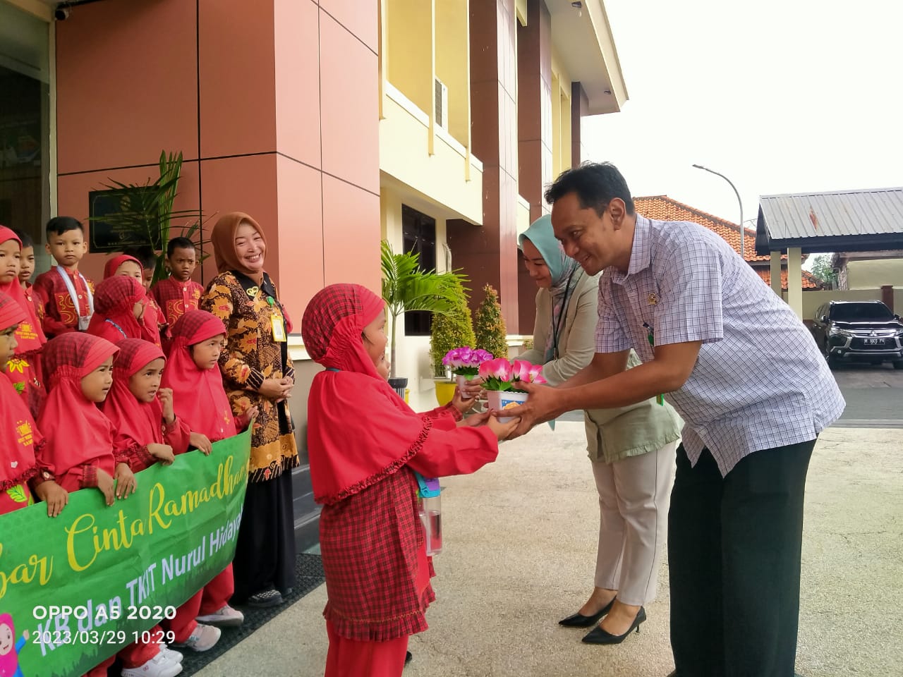 20230329 kunjunganTKITcover